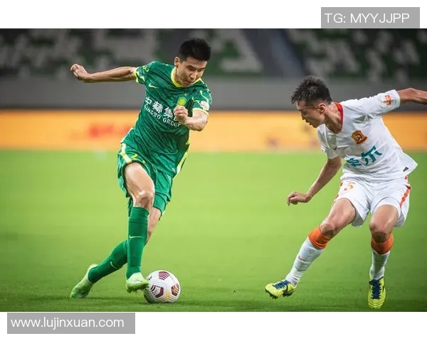 足球明星王刚的球衣号码背后故事与职业生涯的精彩瞬间揭秘 足球明星王刚的球衣号码背后故事与职业生涯的精彩瞬间揭秘