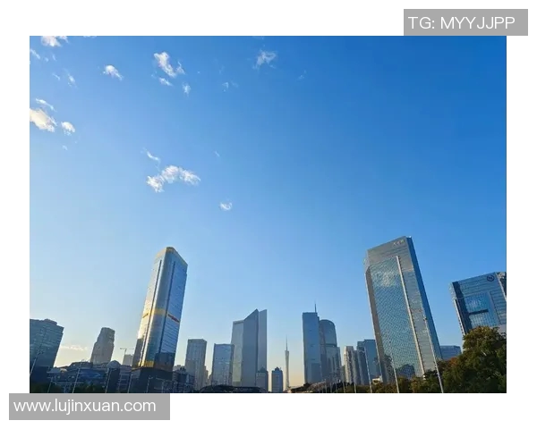 足球明星私密生活大揭秘抖音号带你领略不一样的球场风采与生活点滴 足球明星私密生活大揭秘抖音号带你领略不一样的球场风采与生活点滴